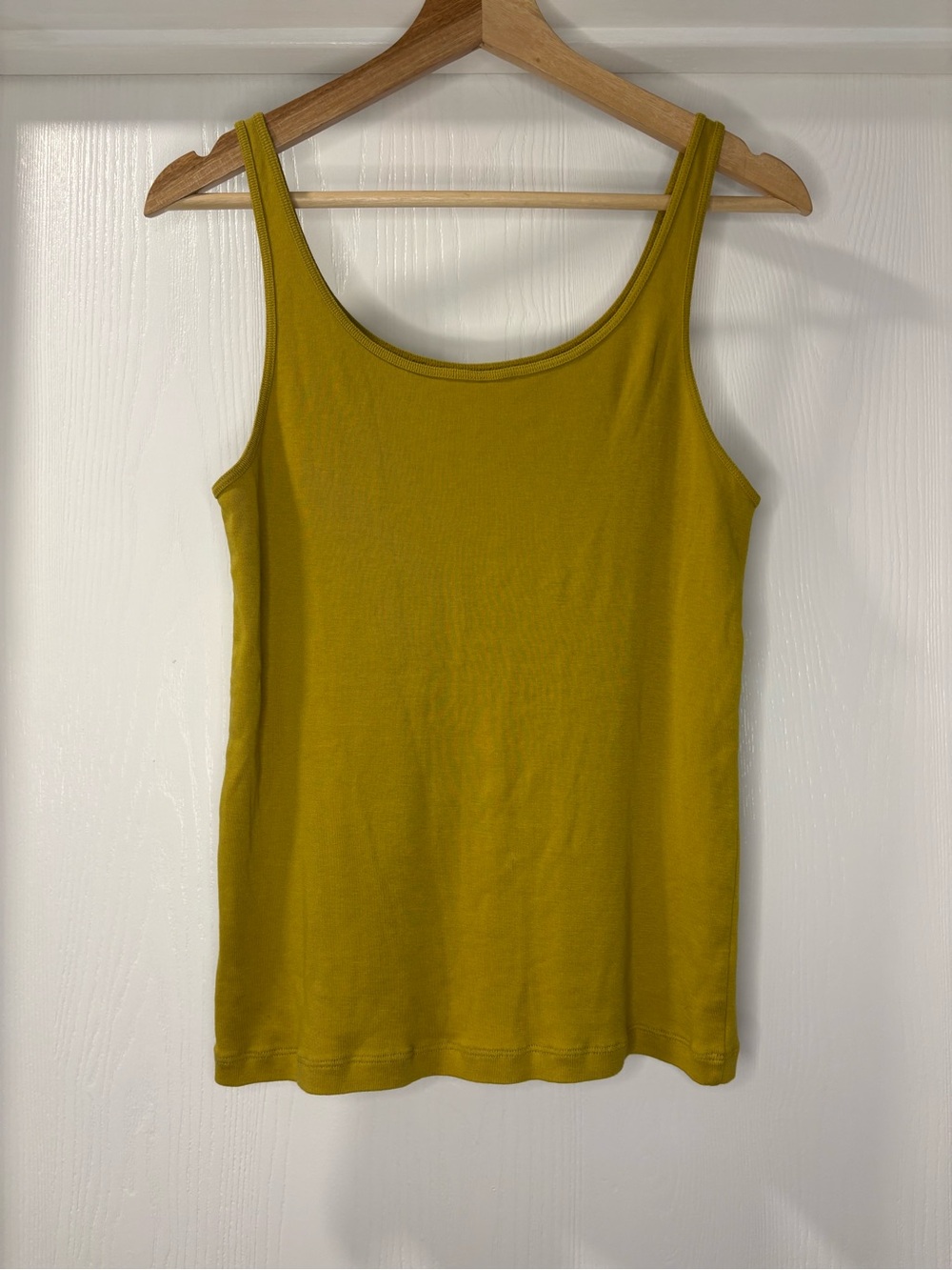 Eileen Fisher Mustard Yellow Scoop Neck Tank Top. Size M